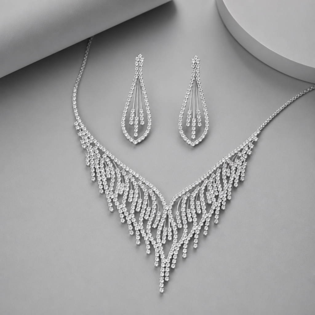 سرویس گردنبند و گوشواره فول نگین آبکاری نقره